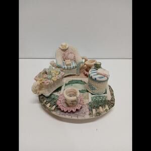 Charming Miniature Garden Set by Popular Imports (1996)‎